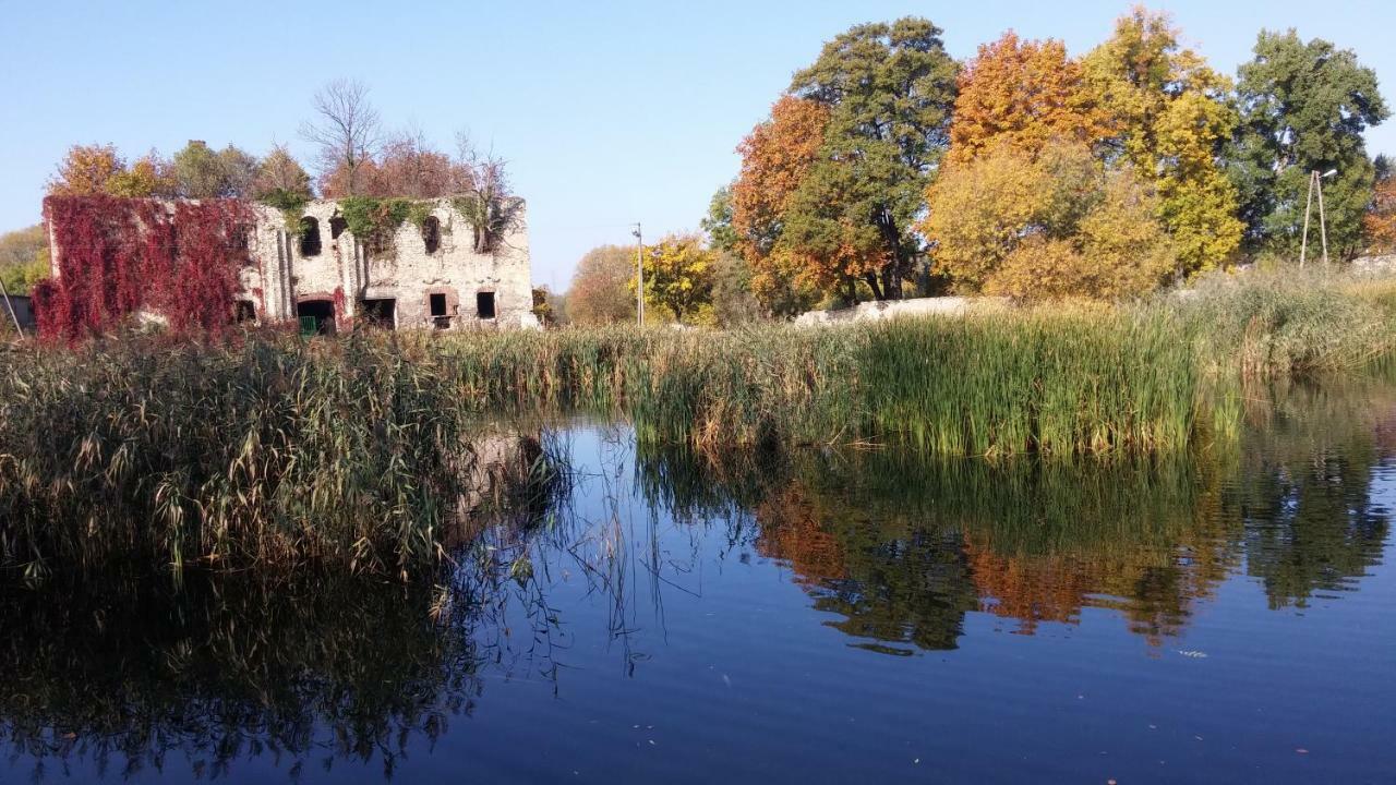 Palac Lucja Bb Zakrzow  Exterior photo